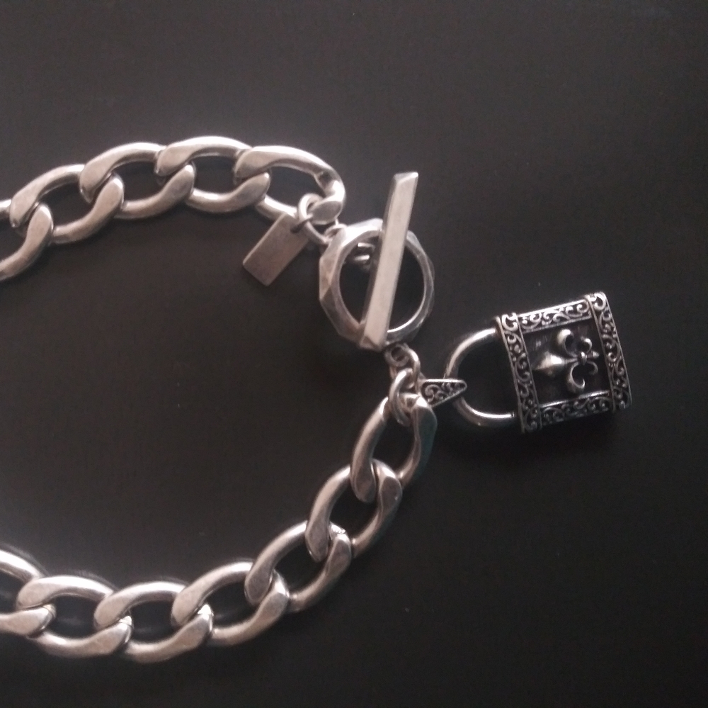 Stigma Charm chain link bracelet